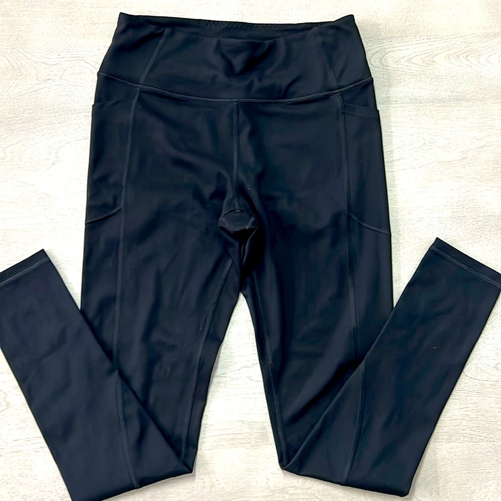 Victoria’s Secret compression leggings